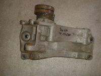 Halter Generator mit Spannrolle<br>VW POLO 6N