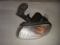 Blinker links mit Lampentr�ger<br>SUZUKI BALENO (EG) 1.3 I 16V
