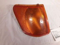 Blinker rechts vorn 89FG13368AA (gelb) mit Lampentrger<br>FORD FIESTA III (GFJ) 1.1