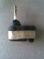 Stellmotor Scheinwerfer 91AG13K198AA<br>FORD ESCORT V (GAL) 1.4