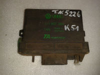 Steuergert 811907384<br>VW GOLF II (19E) 1.8 GTI 16V