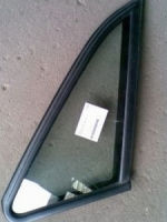 Dreieckscheibe rechts grnglas Dreiecksscheibe H.R.<br>VW PASSAT (3A2, 35I) 1.8